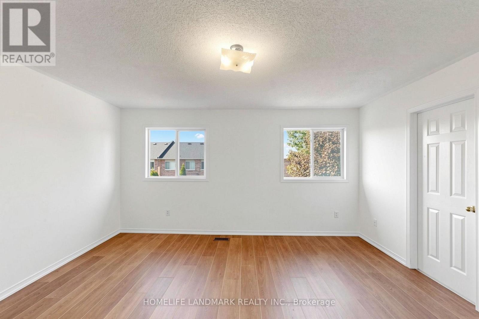 552 Thelma Street, Burlington, Ontario  L7L 6W9 - Photo 28 - W14025340