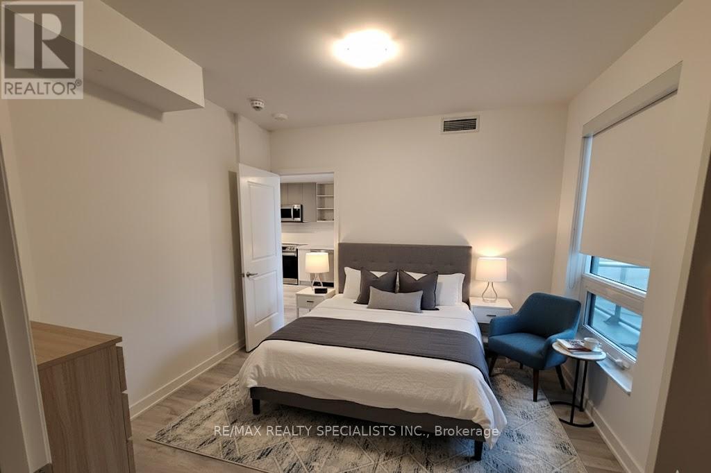 404b - 4655 Metcalfe Avenue, Mississauga, Ontario  L5M 0Z7 - Photo 9 - W14025356