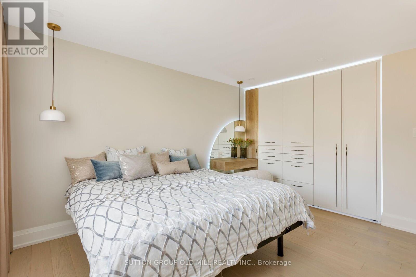 1645 Copseholm Trail, Mississauga, Ontario  L4W 2C1 - Photo 13 - W14026408