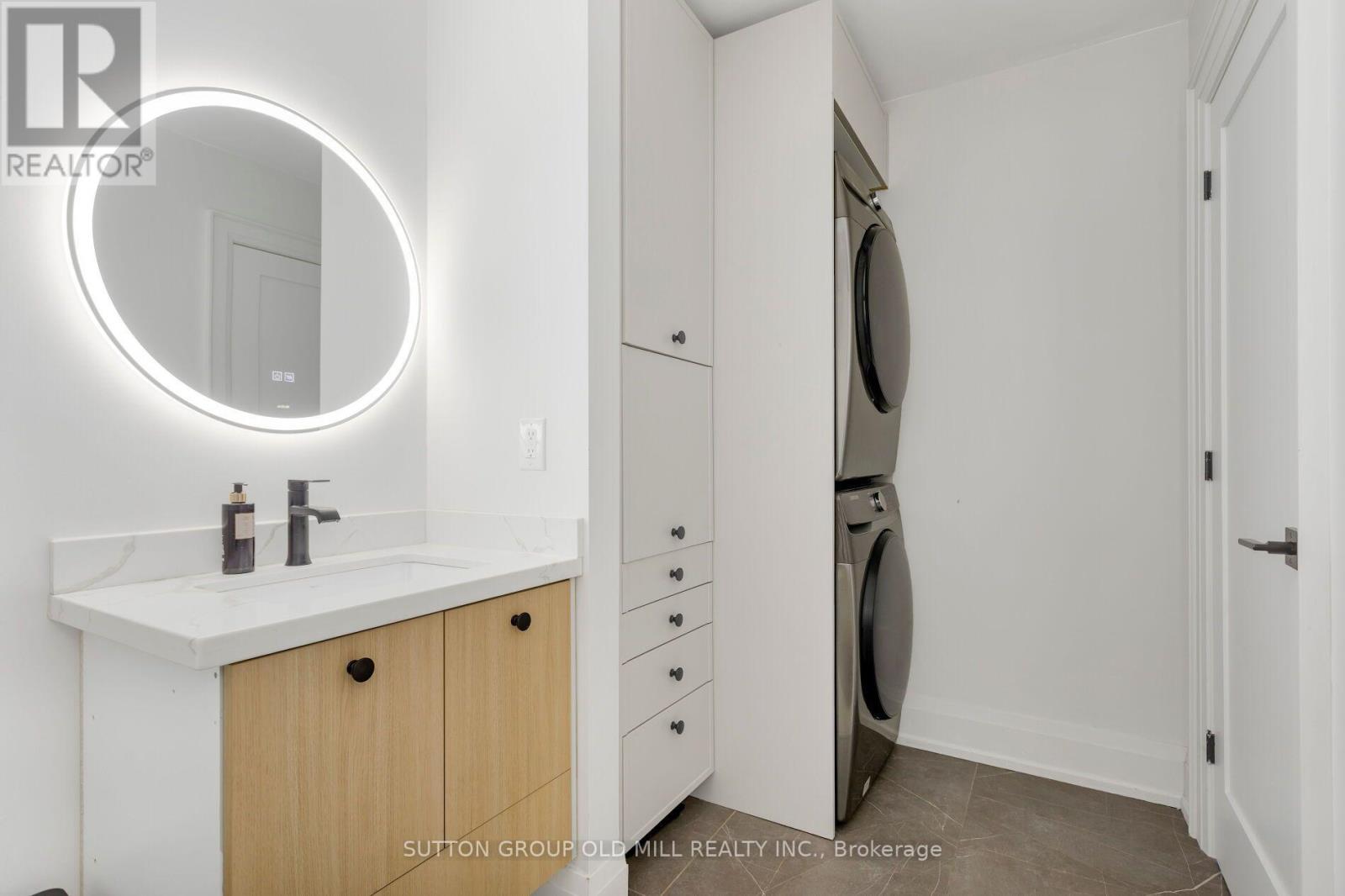 1645 Copseholm Trail, Mississauga, Ontario  L4W 2C1 - Photo 15 - W14026408