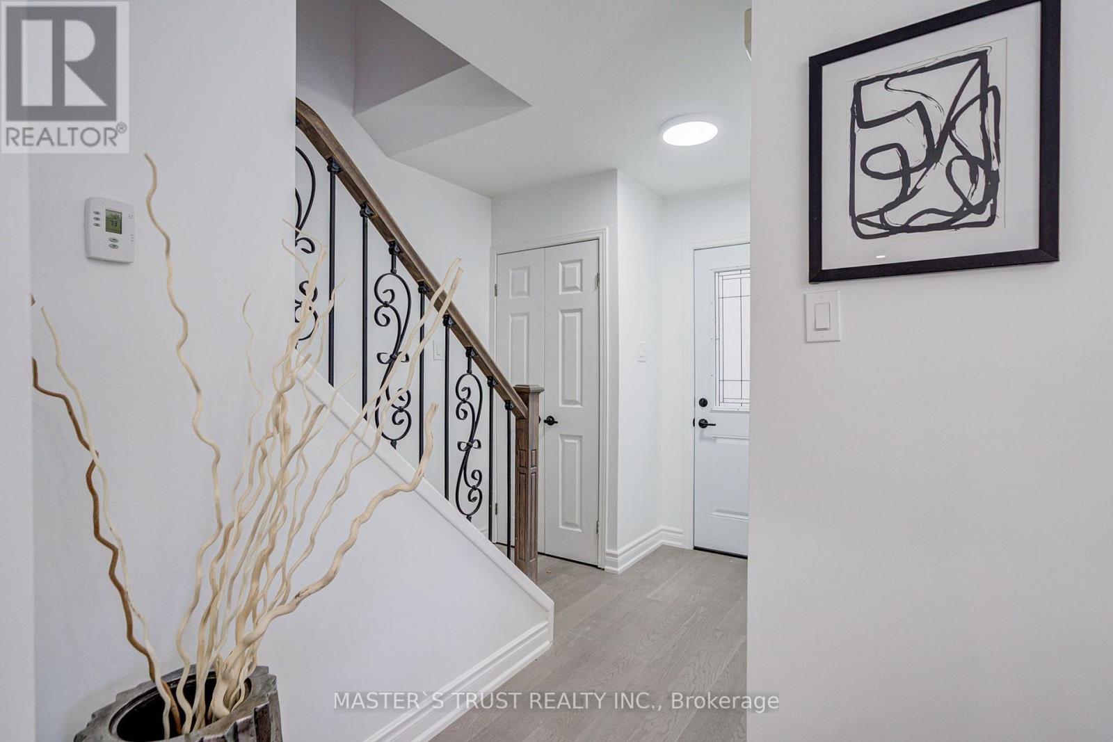 4 Gatsby Square, Brampton, Ontario  L6S 2H4 - Photo 11 - W14026460