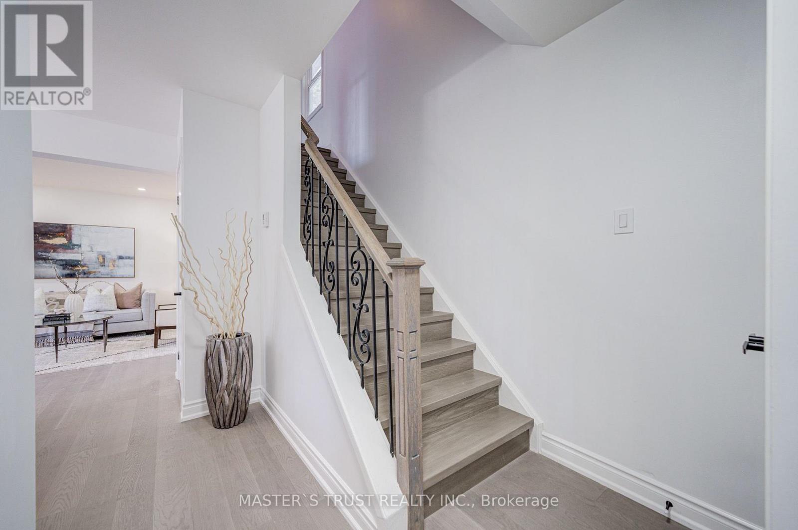 4 Gatsby Square, Brampton, Ontario  L6S 2H4 - Photo 13 - W14026460