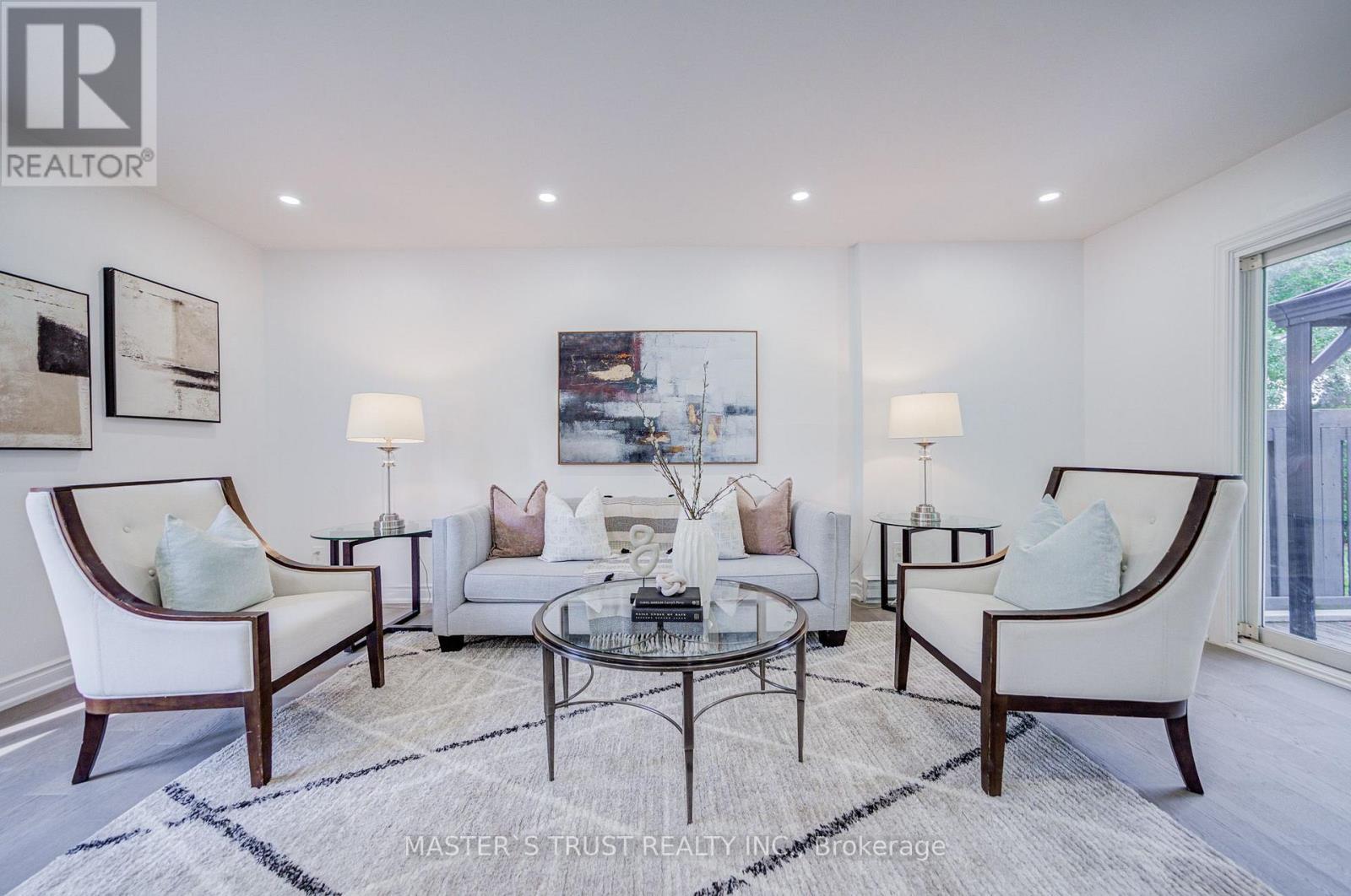 4 Gatsby Square, Brampton, Ontario  L6S 2H4 - Photo 9 - W14026460