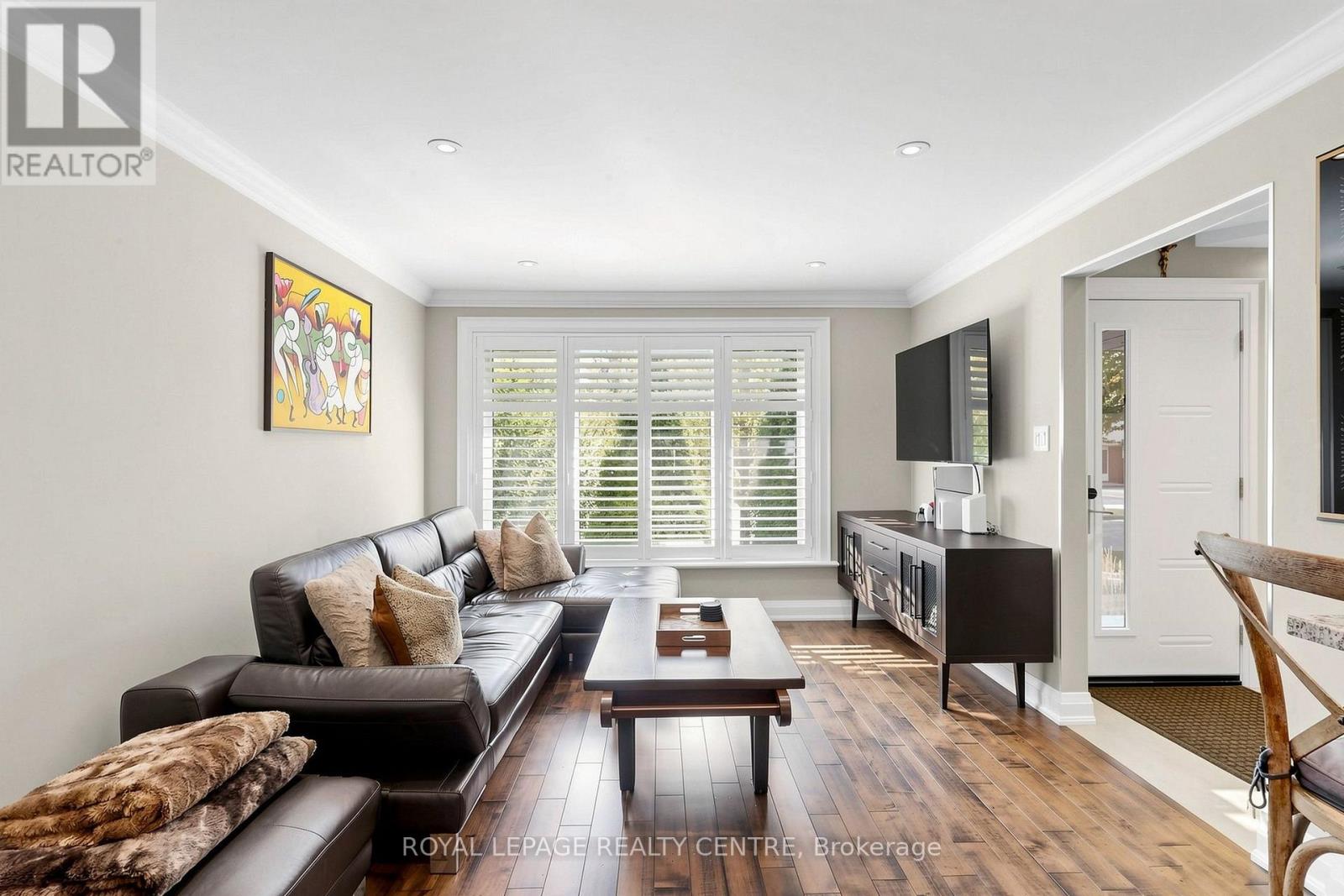 1577 Sandgate Crescent, Mississauga, Ontario  L5J 2E3 - Photo 3 - W14027352