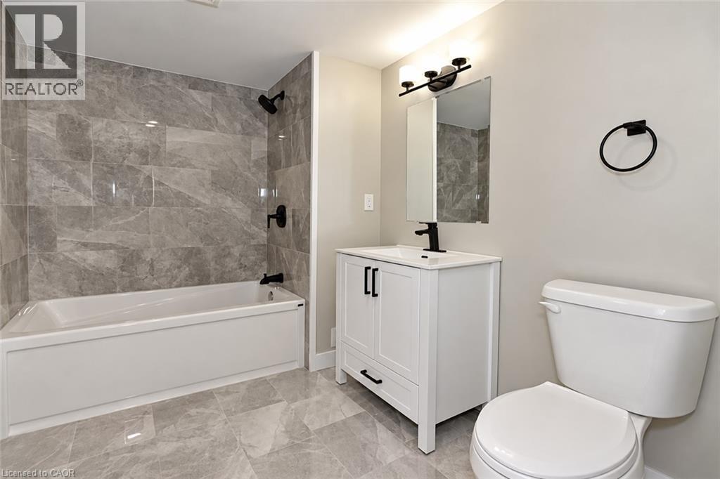 134 Oakside Street, London, Ontario  N5Y 1E7 - Photo 10 - 40869479