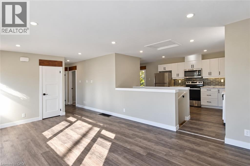 134 Oakside Street, London, Ontario  N5Y 1E7 - Photo 3 - 40869479
