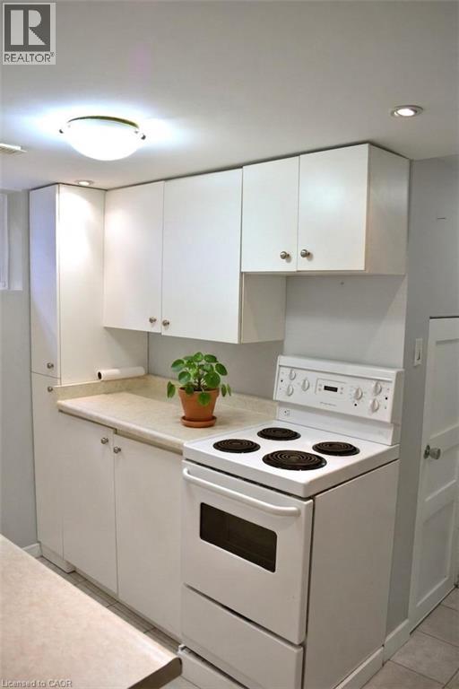 726 West 5th Street Unit# 2 - Lower, Hamilton, Ontario  L9C 3R4 - Photo 3 - 40855775