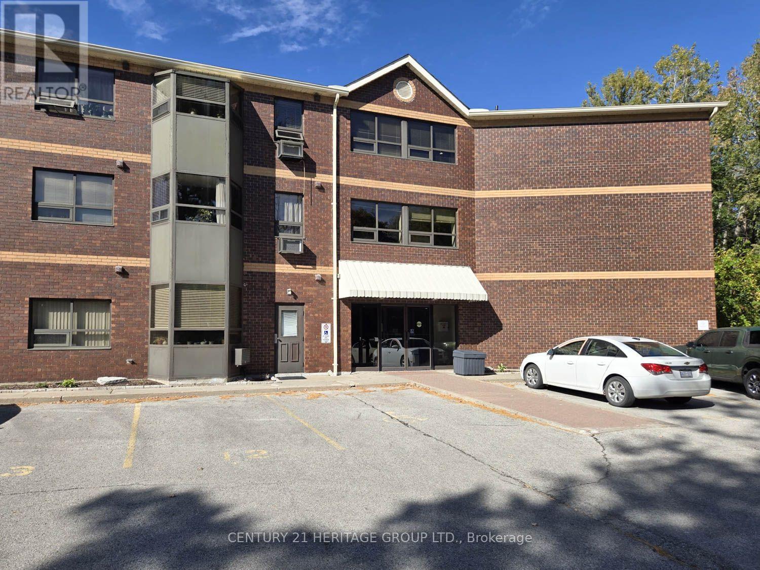 105 - 166 OLIVE STREET, East Gwillimbury, Ontario