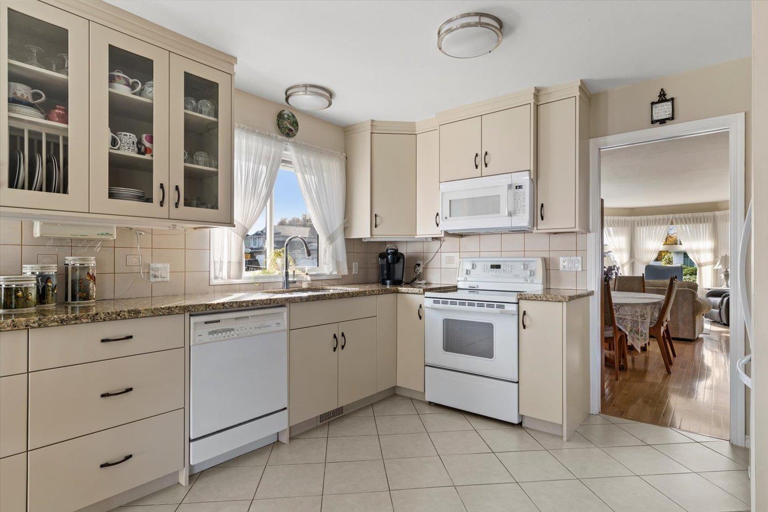 6930 COACH LAMP DRIVE|Sardis West Vedder