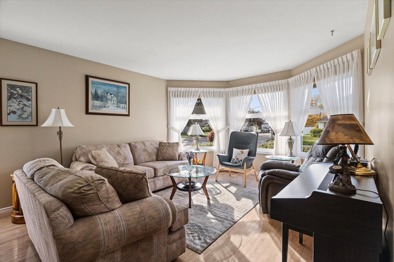 6930 COACH LAMP DRIVE|Sardis West Vedder