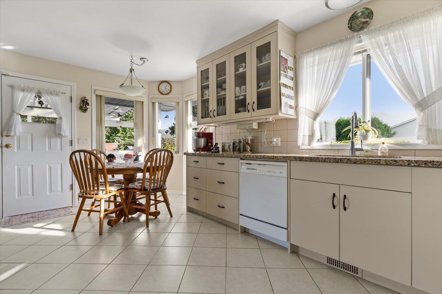 6930 COACH LAMP DRIVE|Sardis West Vedder