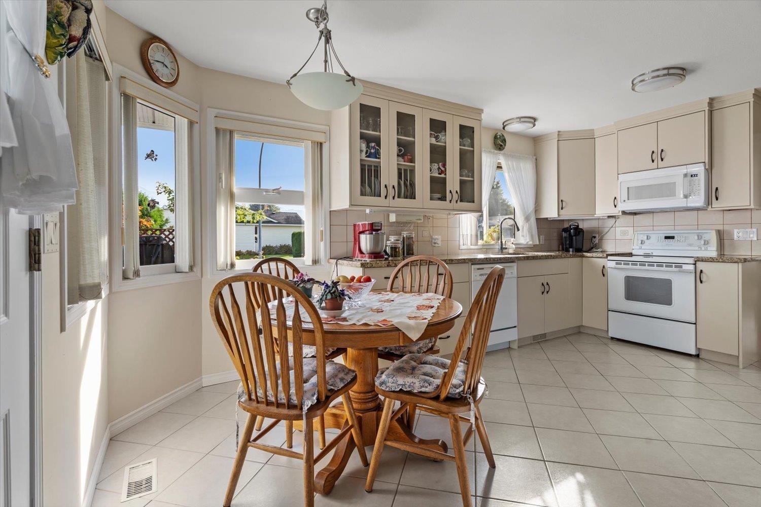 6930 COACH LAMP DRIVE|Sardis West Vedder