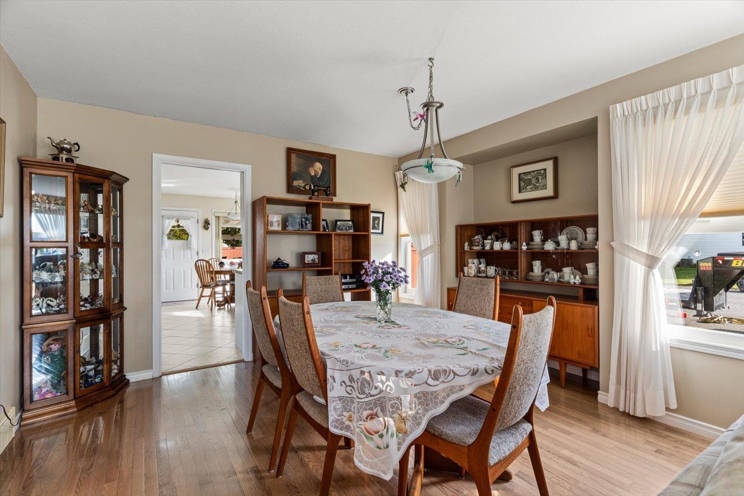 6930 COACH LAMP DRIVE|Sardis West Vedder