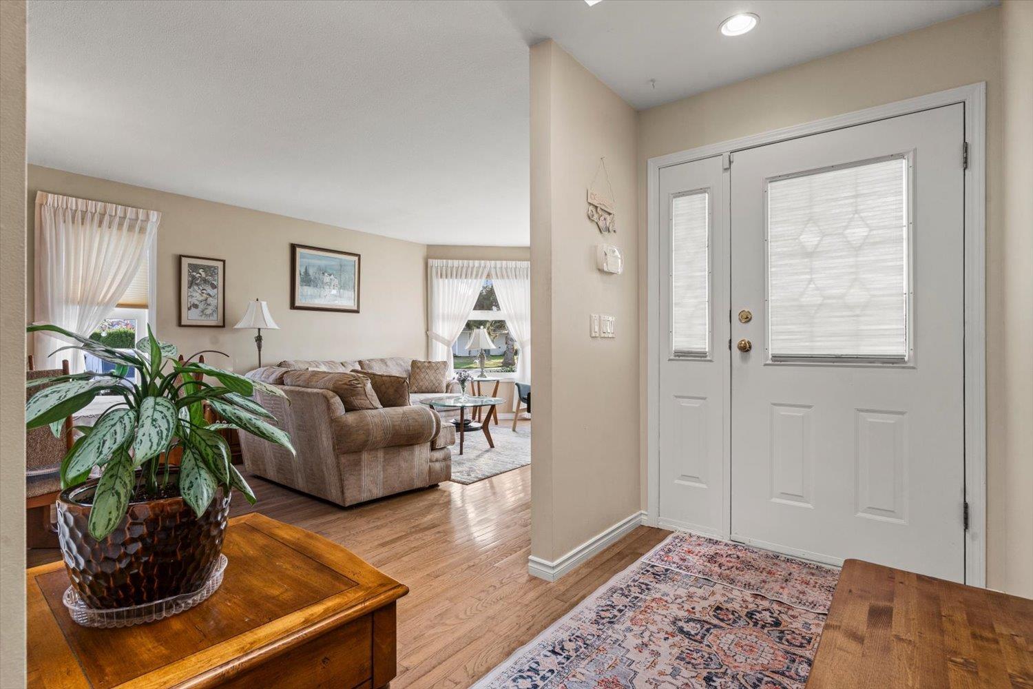 6930 COACH LAMP DRIVE|Sardis West Vedder