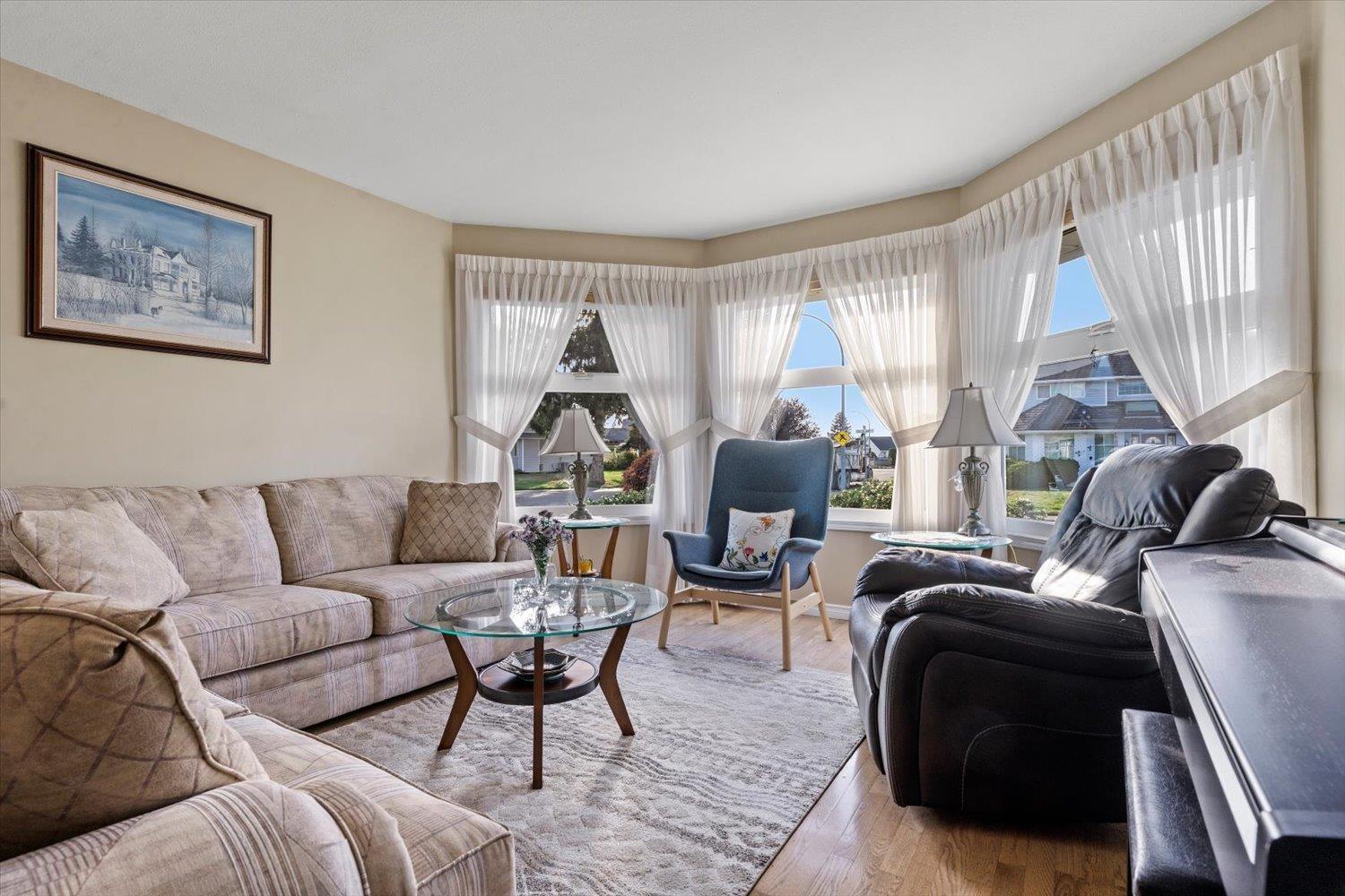 6930 COACH LAMP DRIVE|Sardis West Vedder