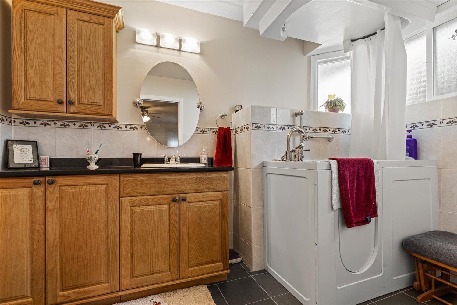 6930 COACH LAMP DRIVE|Sardis West Vedder