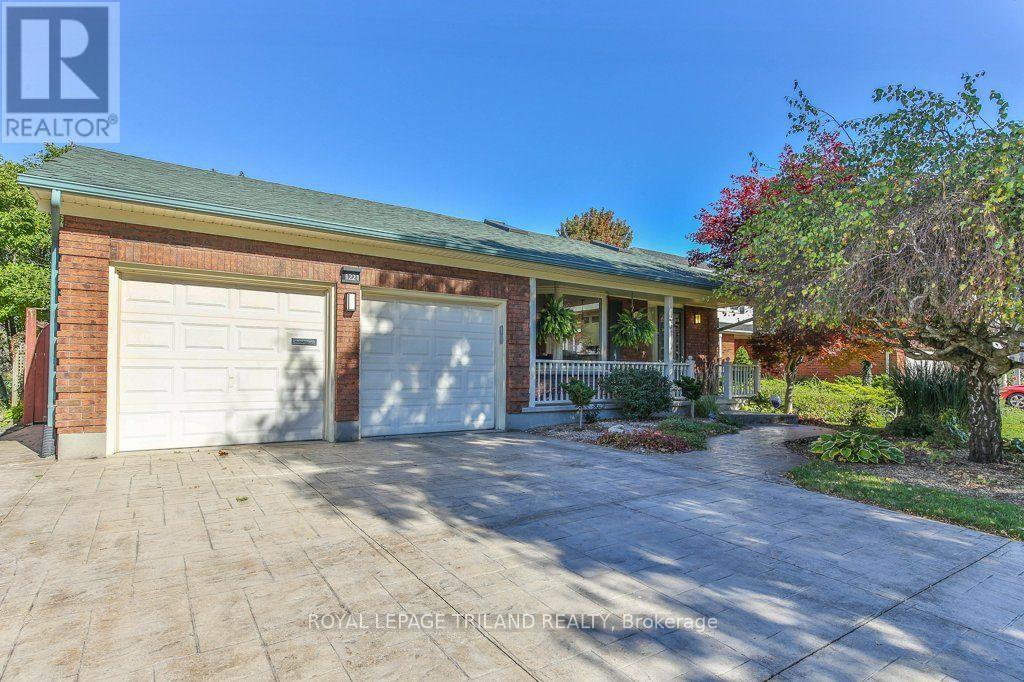 1221 Glenora Drive, London North, Ontario  N5X 2P6 - Photo 1 - X14027530