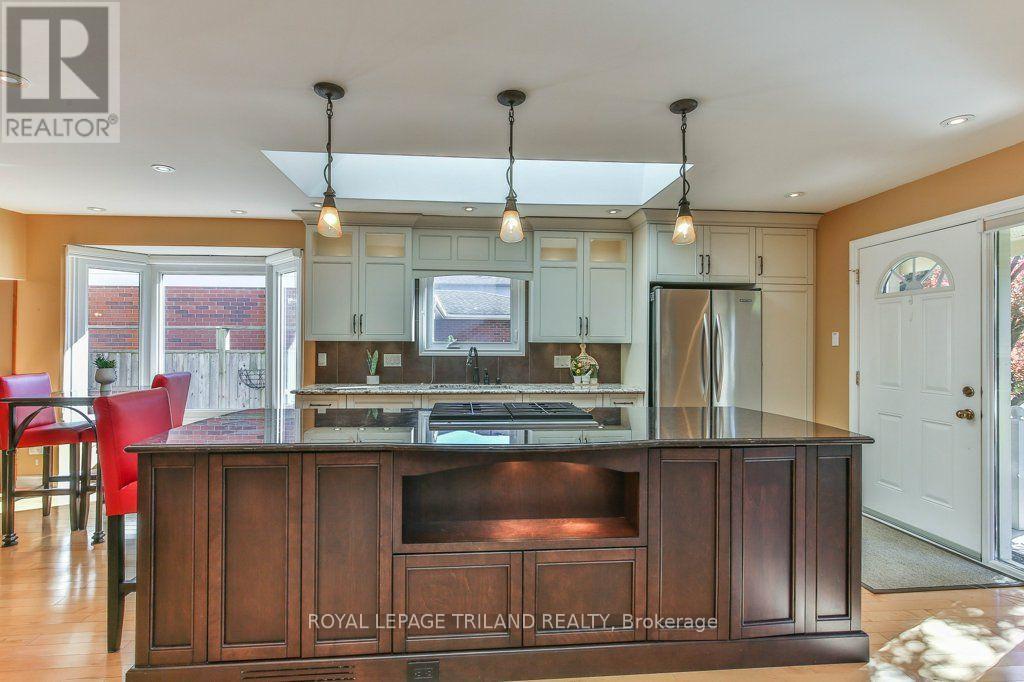 1221 Glenora Drive, London North, Ontario  N5X 2P6 - Photo 6 - X14027530