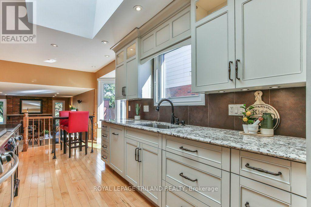 1221 Glenora Drive, London North, Ontario  N5X 2P6 - Photo 9 - X14027530