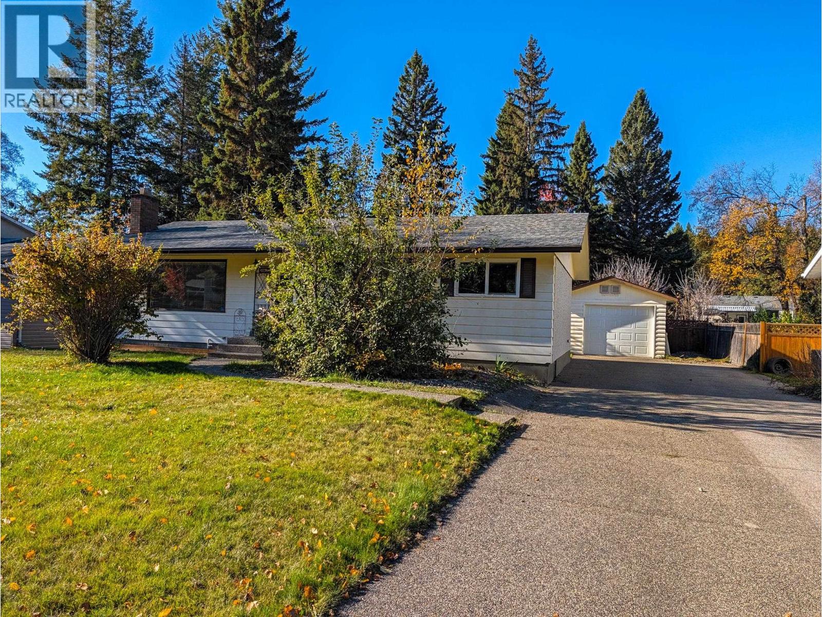 5663 Trent Drive, Prince George, British Columbia  V2N 2G1 - Photo 2 - R3162107