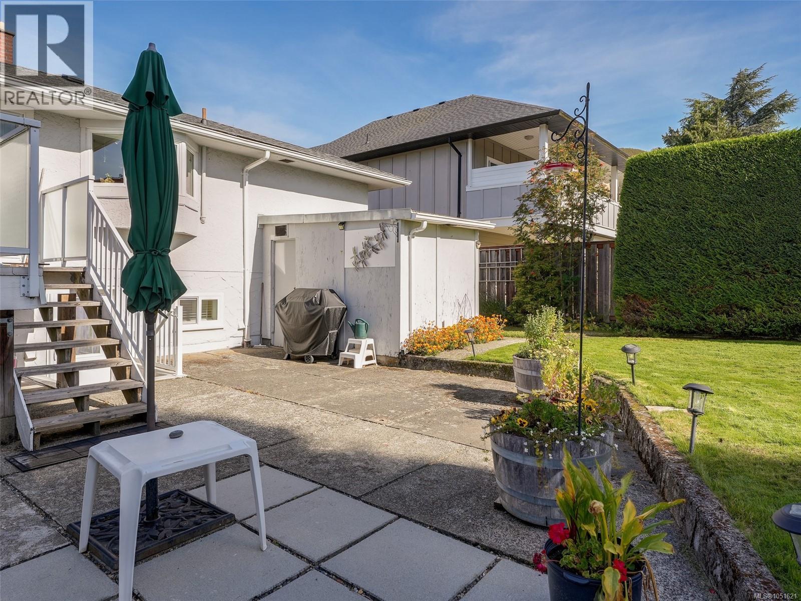 1715 Cedar Ave, Saanich, British Columbia  V8P 1X1 - Photo 17 - 1051621