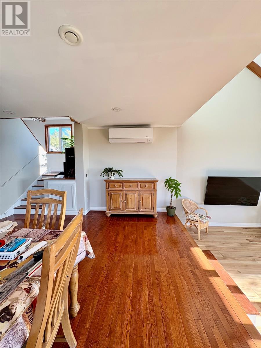 31 READERS HILL Crescent, CHAMBERLAINS- MANUALS — photo 21