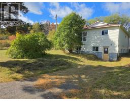 <div class="price">$82,500</div> 157 Main Street<br>Kings Point, Newfoundland & Labrador<br><div class='bed_bath'>4 Bed | 2 Bath</div>