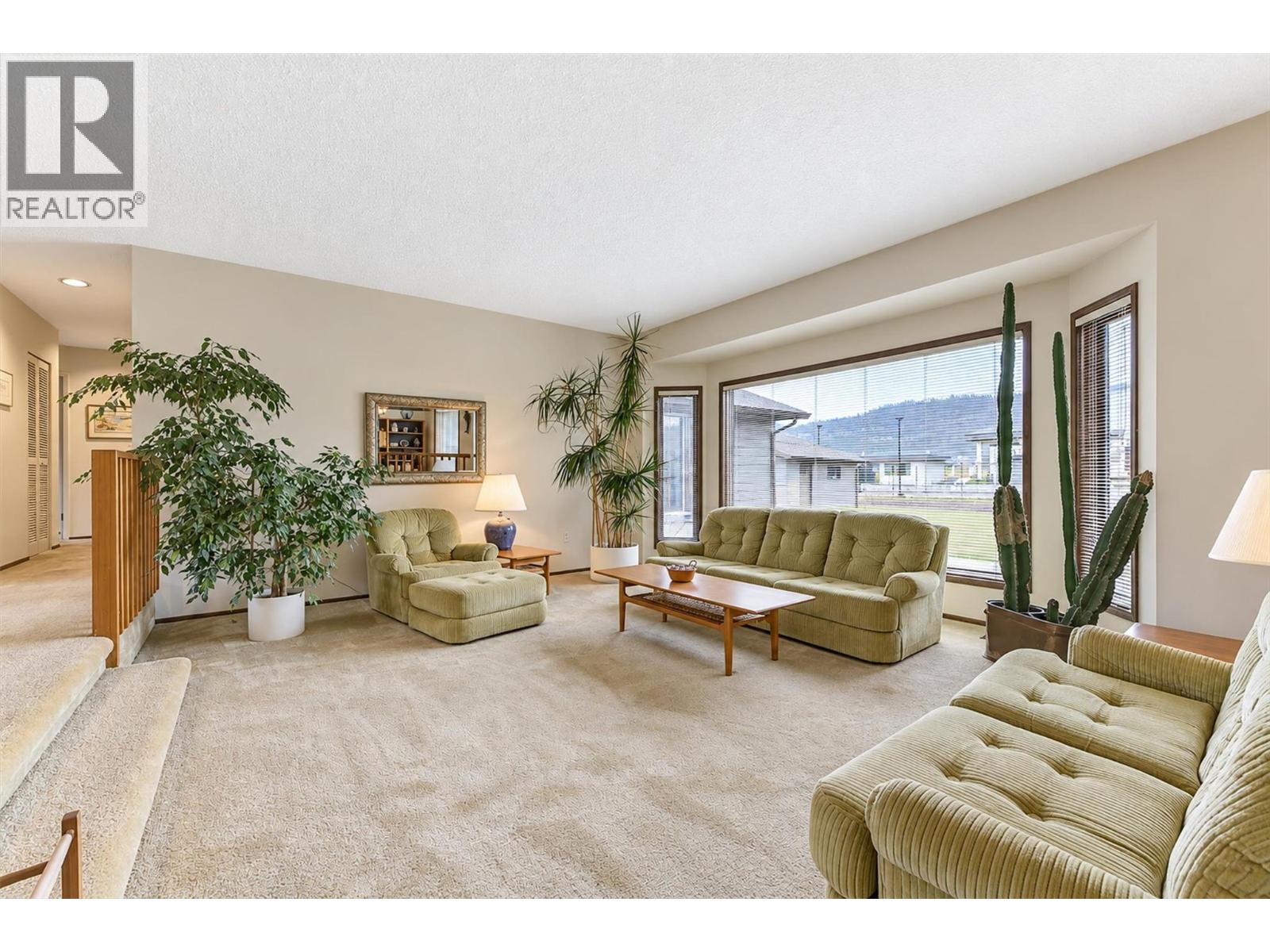 392 Valley Road N, Kelowna, British Columbia  V1V 2G1 - Photo 10 - 10402127