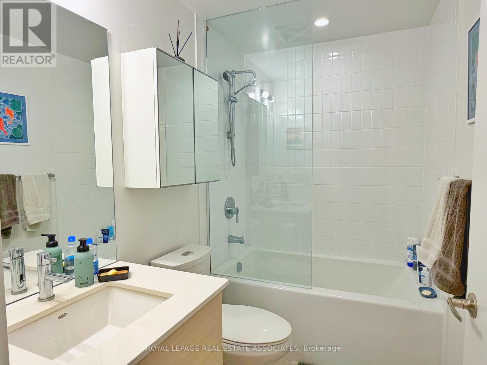 2308 - 210 Simcoe Street, Toronto, Ontario  M5T 0A9 - Photo 14 - C14027492