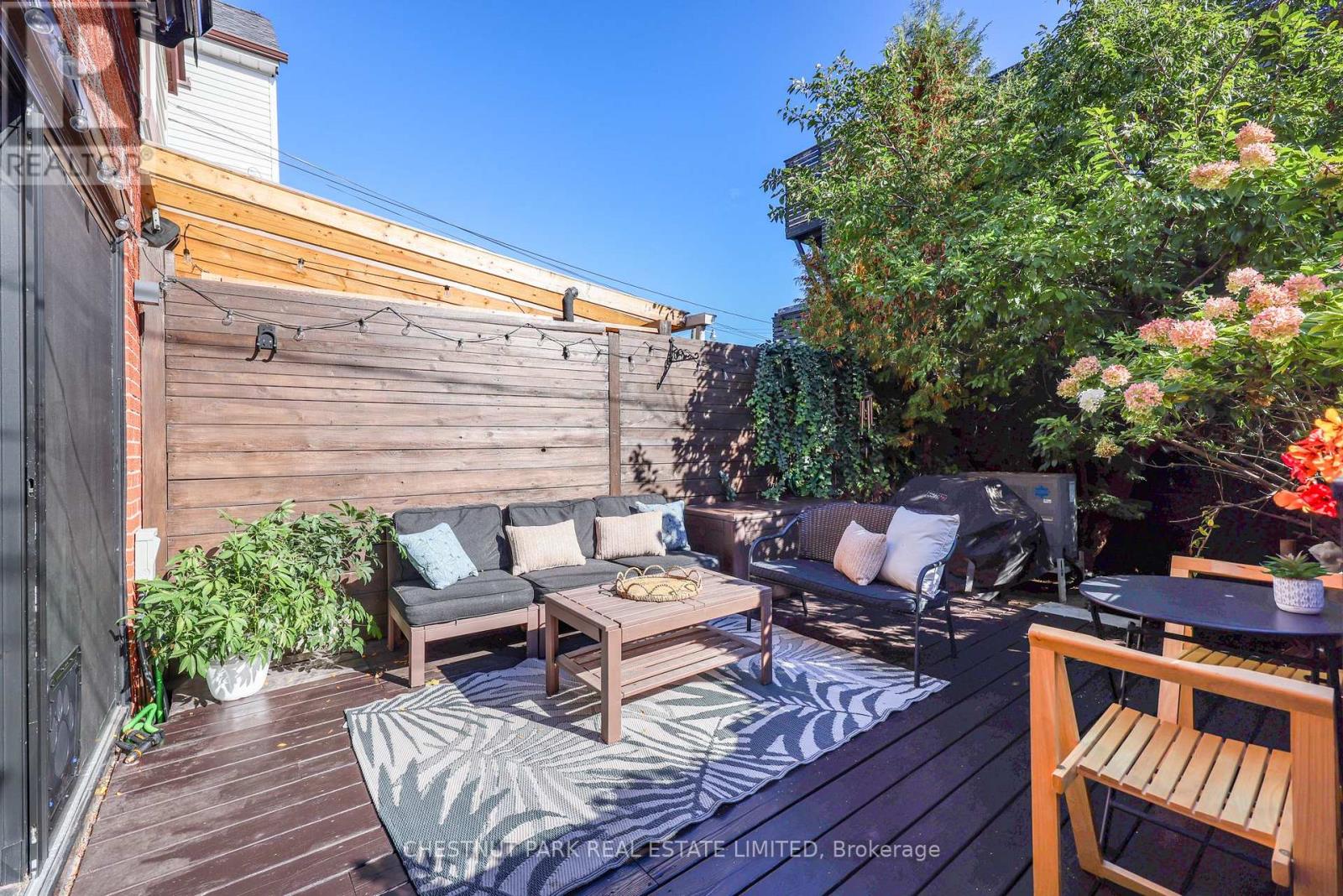 517 Crawford Street, Toronto, Ontario  M6G 3J9 - Photo 23 - C14027512