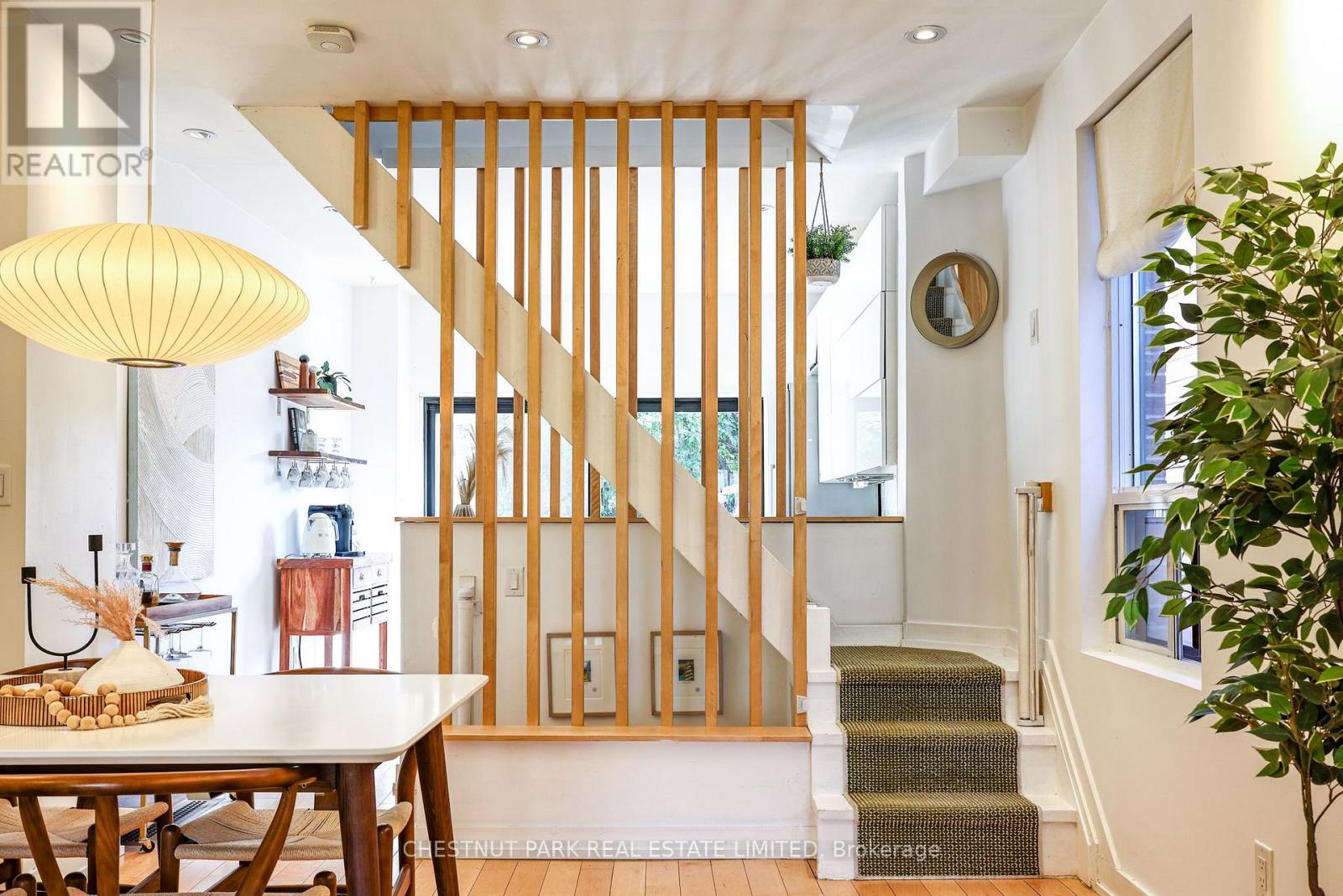 517 Crawford Street, Toronto, Ontario  M6G 3J9 - Photo 25 - C14027512
