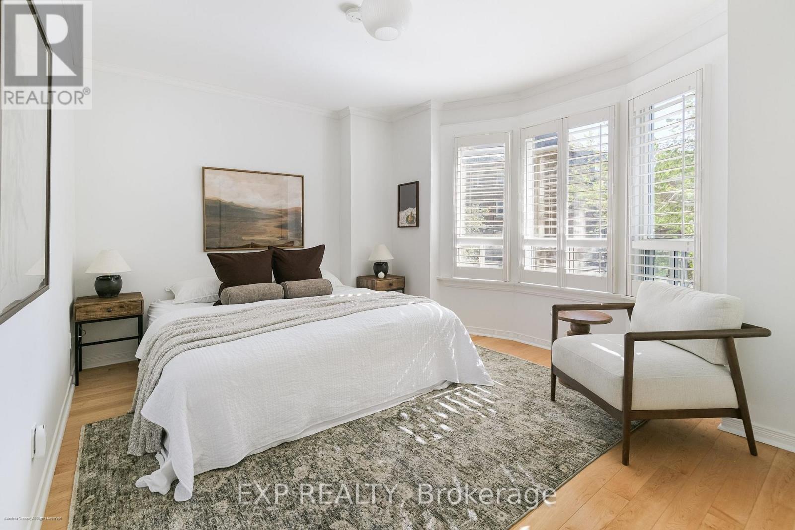 6 Louise Avenue, Toronto, Ontario  M6C 1E4 - Photo 19 - C14027544