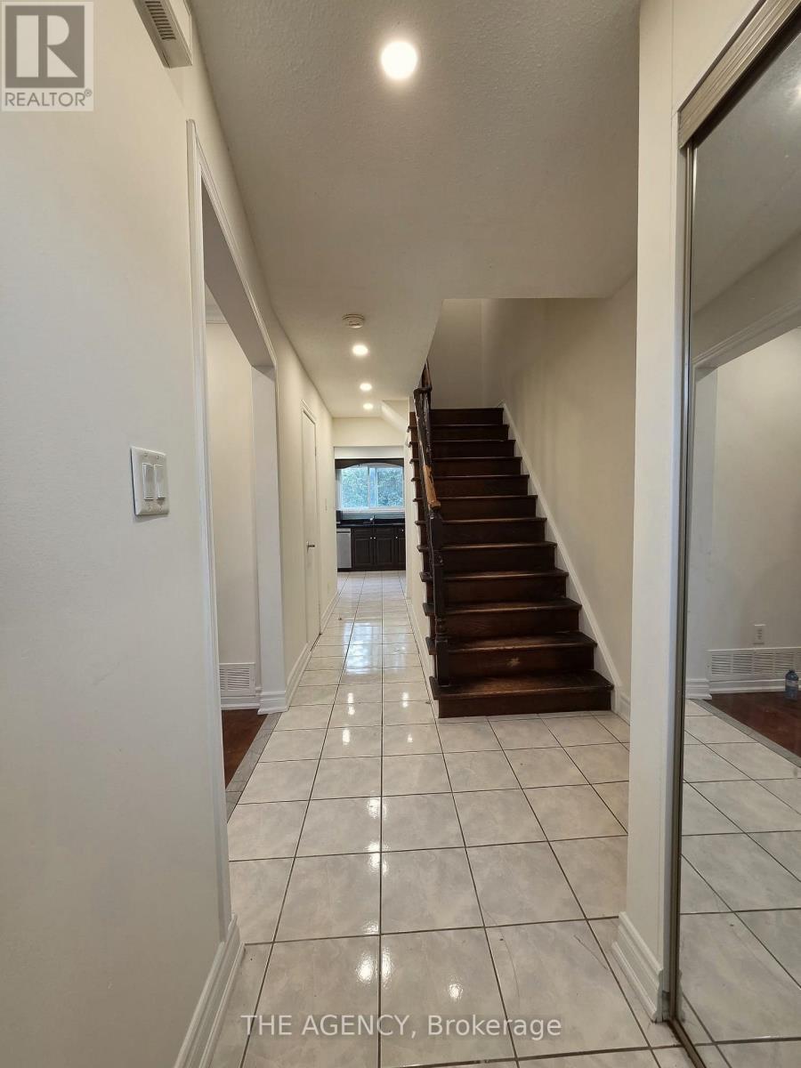 97 Mullen Drive, Ajax, Ontario  L1T 2B3 - Photo 2 - E14027430
