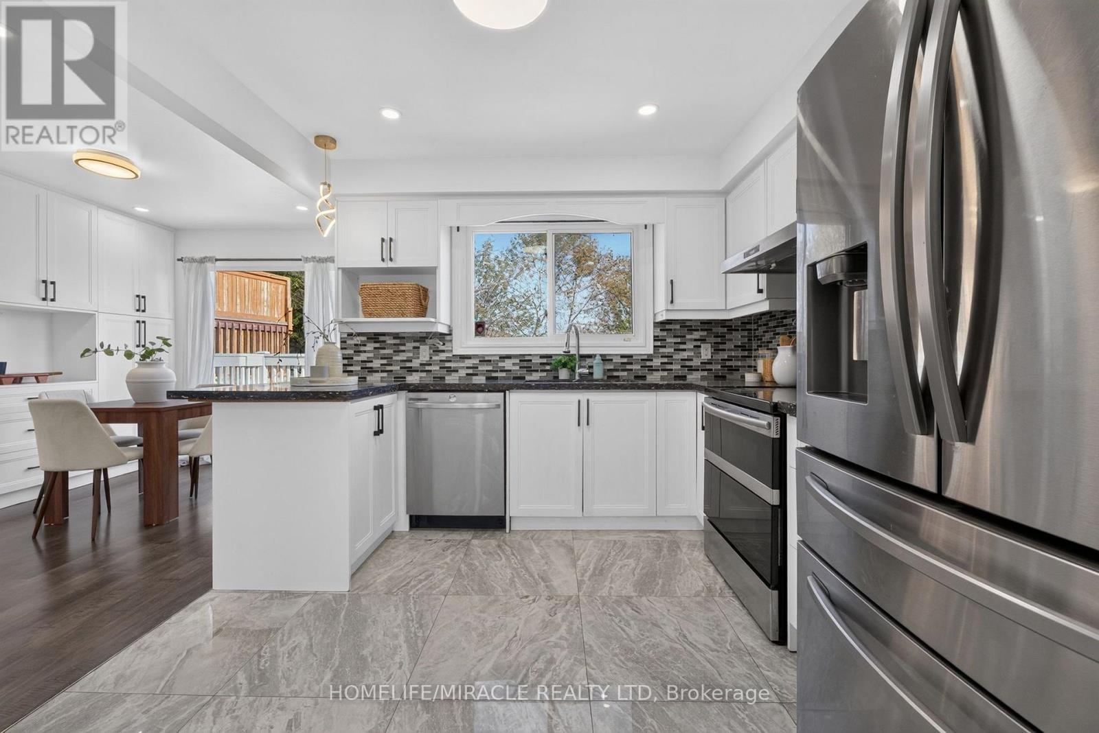 3 Trawley Crescent, Ajax, Ontario  L1S 5Y7 - Photo 18 - E14027440