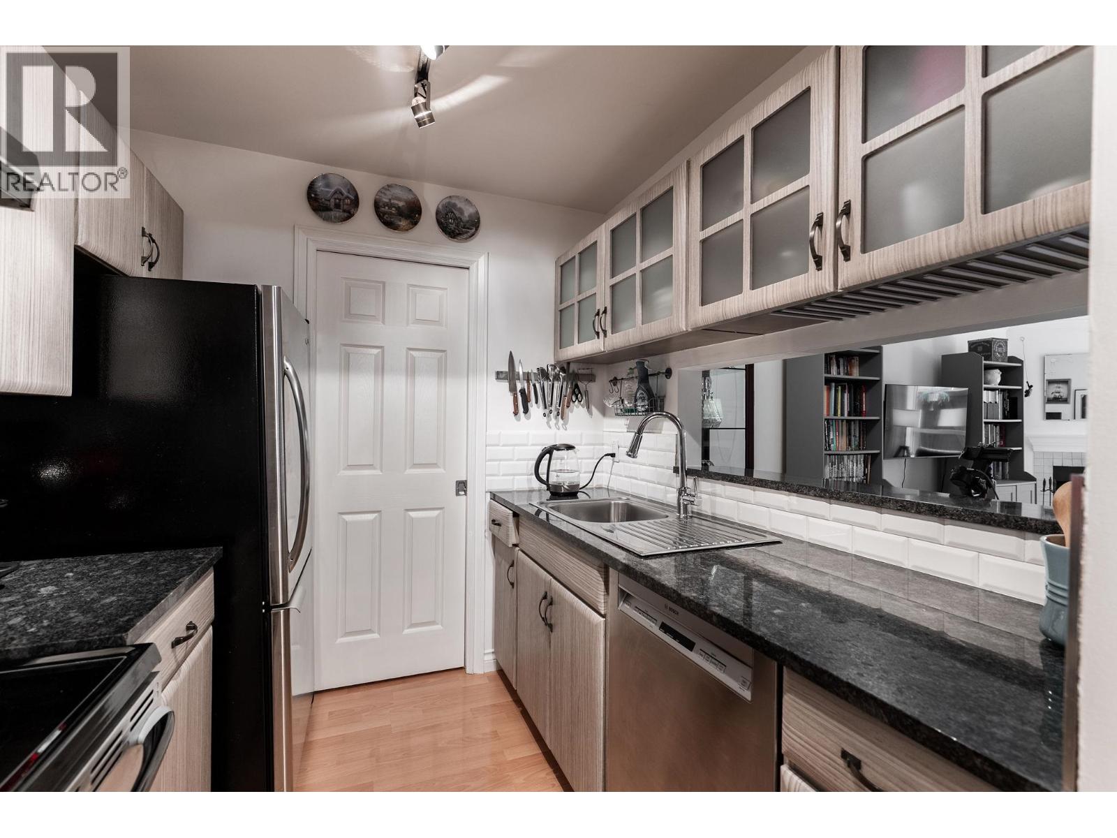 119 555 W 14th Avenue, Vancouver, British Columbia  V5Z 4G8 - Photo 8 - R3174599