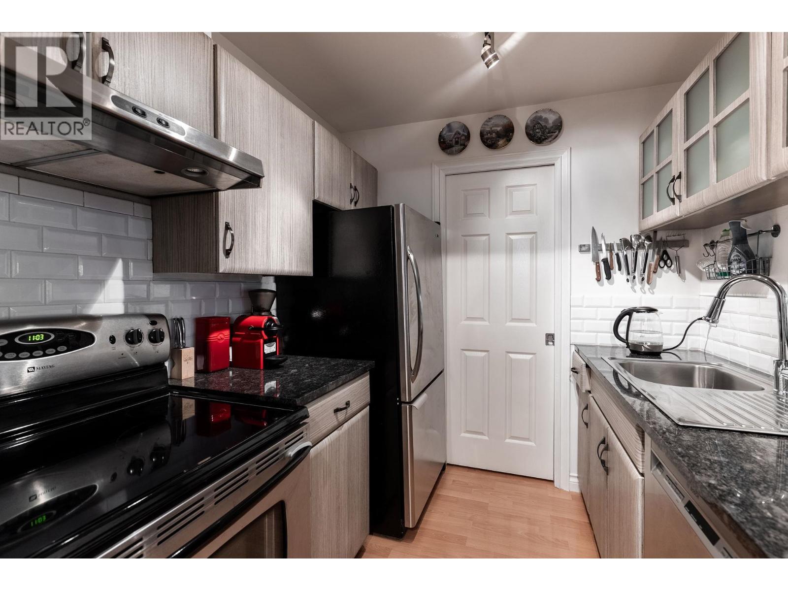 119 555 W 14th Avenue, Vancouver, British Columbia  V5Z 4G8 - Photo 9 - R3174599