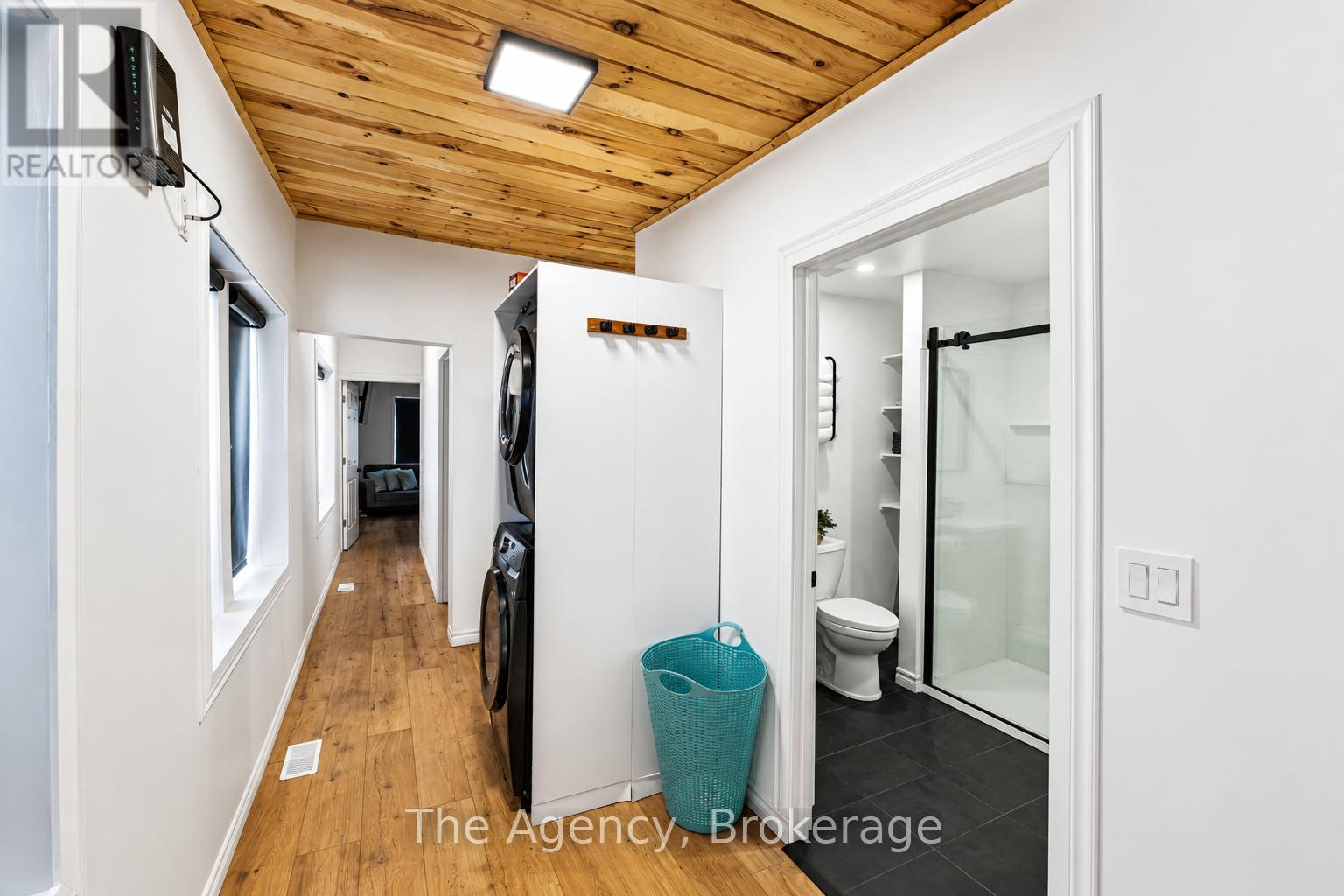 6043 Main Street, Niagara Falls, Ontario  L2G 6A1 - Photo 10 - X13210770