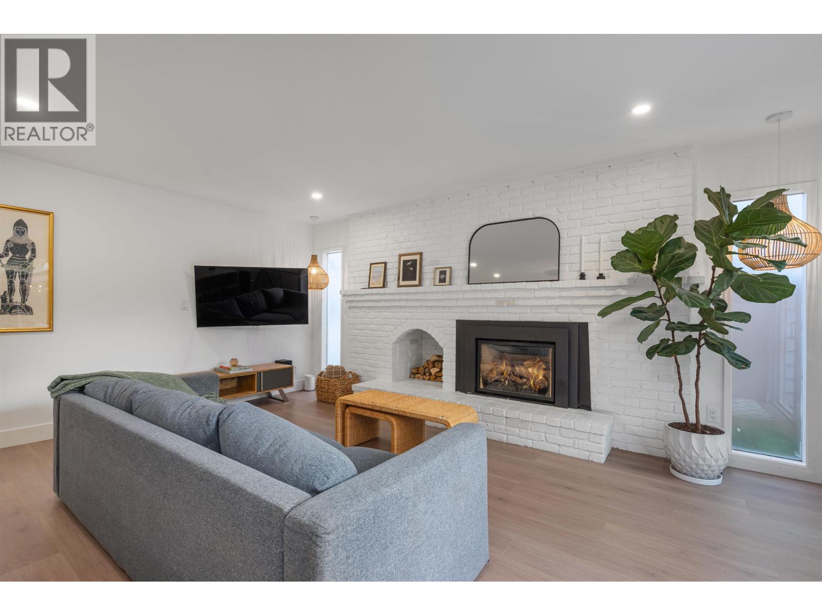 5974 16 Avenue, Delta, British Columbia  V4L 1H3 - Photo 3 - R3174564
