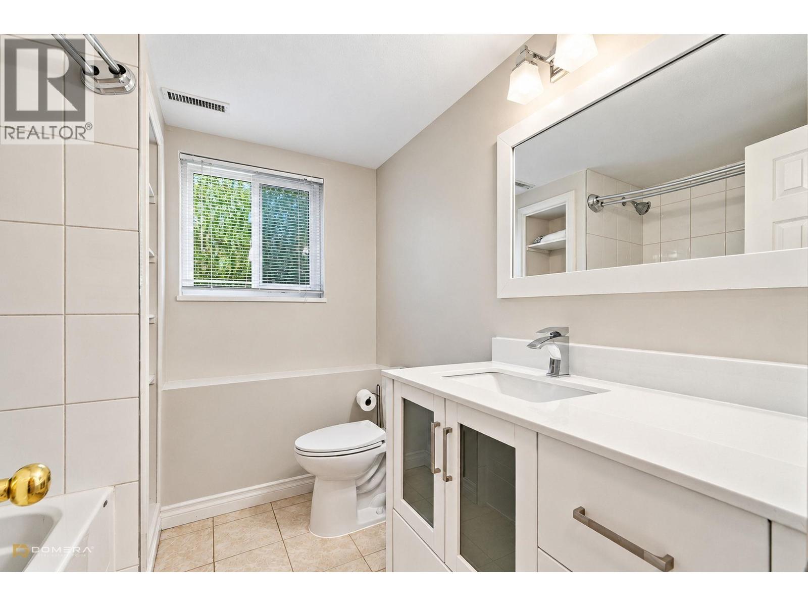 1415 Lansdowne Drive, Coquitlam, British Columbia  V3E 1Y5 - Photo 31 - R3174593