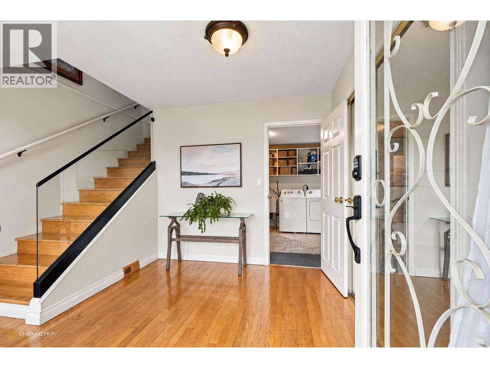 1415 Lansdowne Drive, Coquitlam, British Columbia  V3E 1Y5 - Photo 5 - R3174593