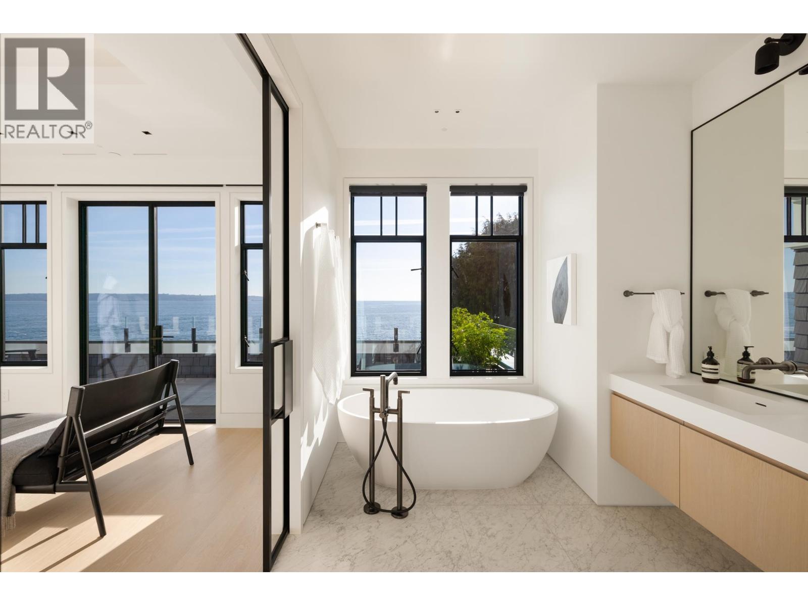 3156 Travers Avenue, West Vancouver, British Columbia  V7V 1G3 - Photo 16 - R3174607