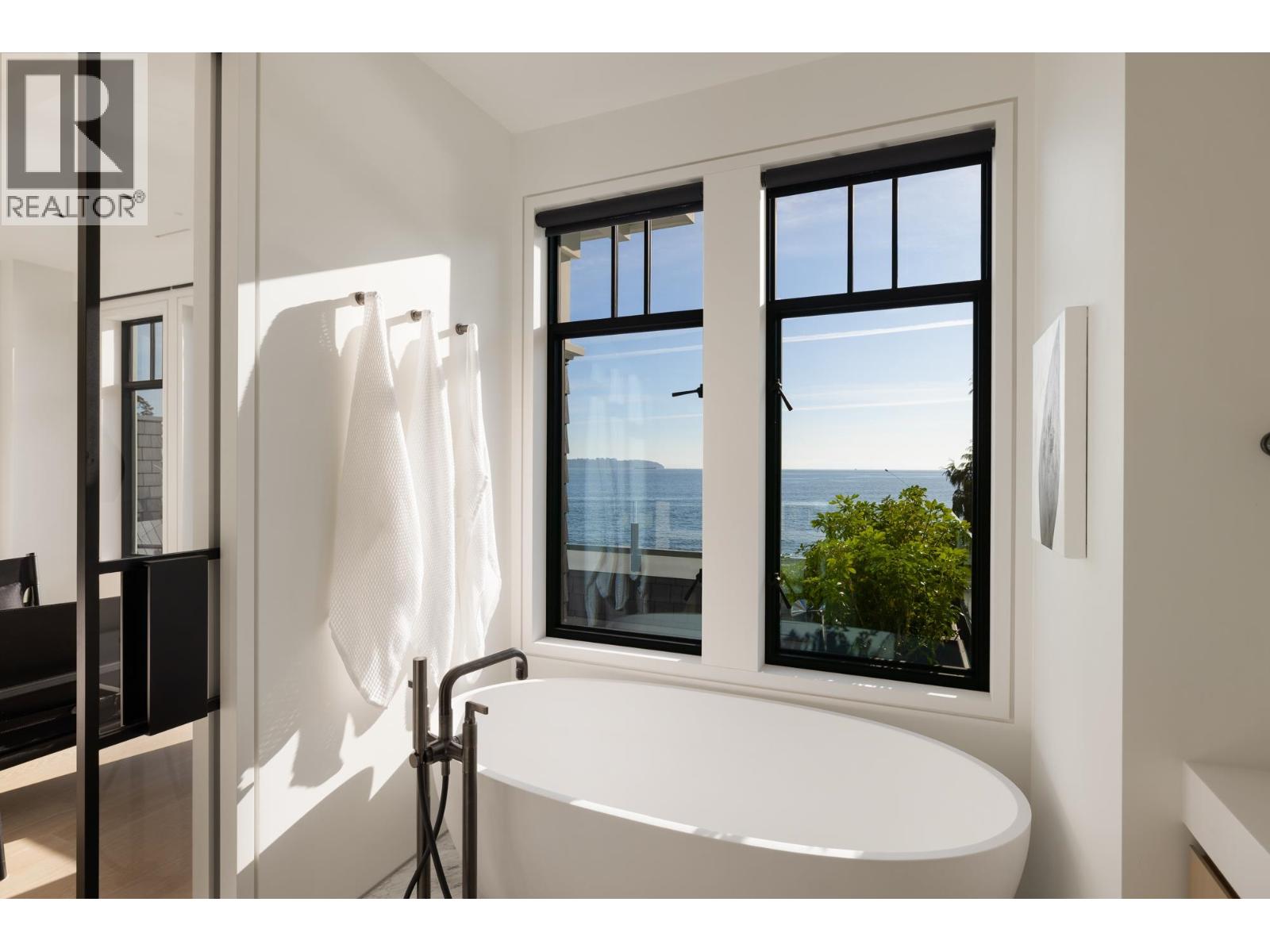 3156 Travers Avenue, West Vancouver, British Columbia  V7V 1G3 - Photo 17 - R3174607