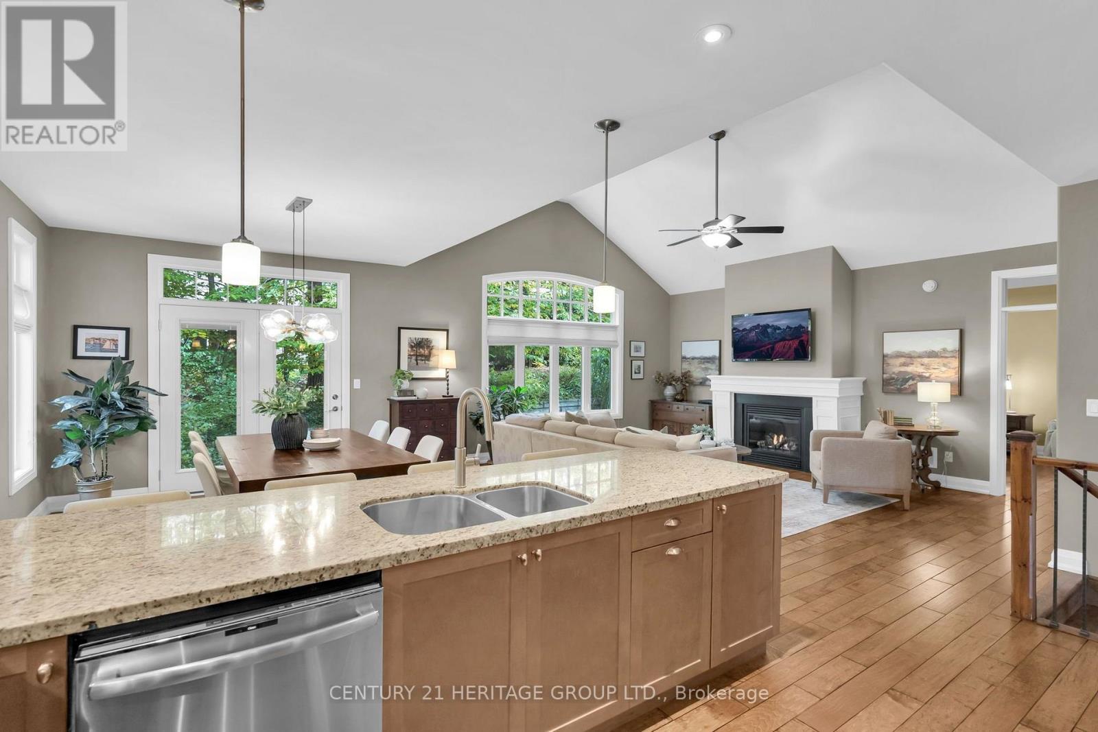 39 Landscape Drive, Oro-Medonte (Horseshoe Valley), Ontario  L0L 2L0 - Photo 16 - S14027460