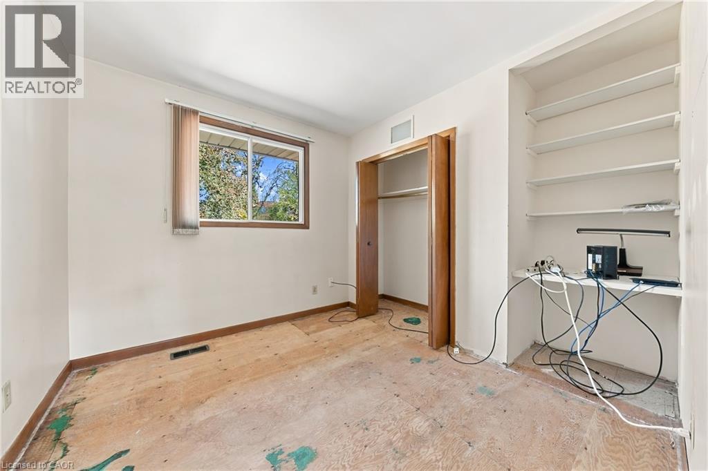2429 Redfern Road, Burlington, Ontario  L7R 1Y1 - Photo 11 - 40868819