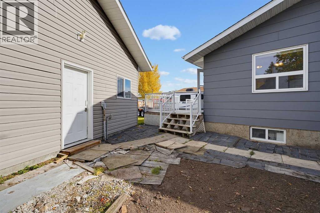 63 Dundee Crescent, Penhold, Alberta  T0M 1R0 - Photo 15 - A2346551