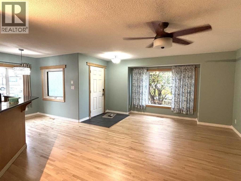 7 Chaisson Crossing, Whitecourt, Alberta  T7S 1B8 - Photo 3 - A2352061