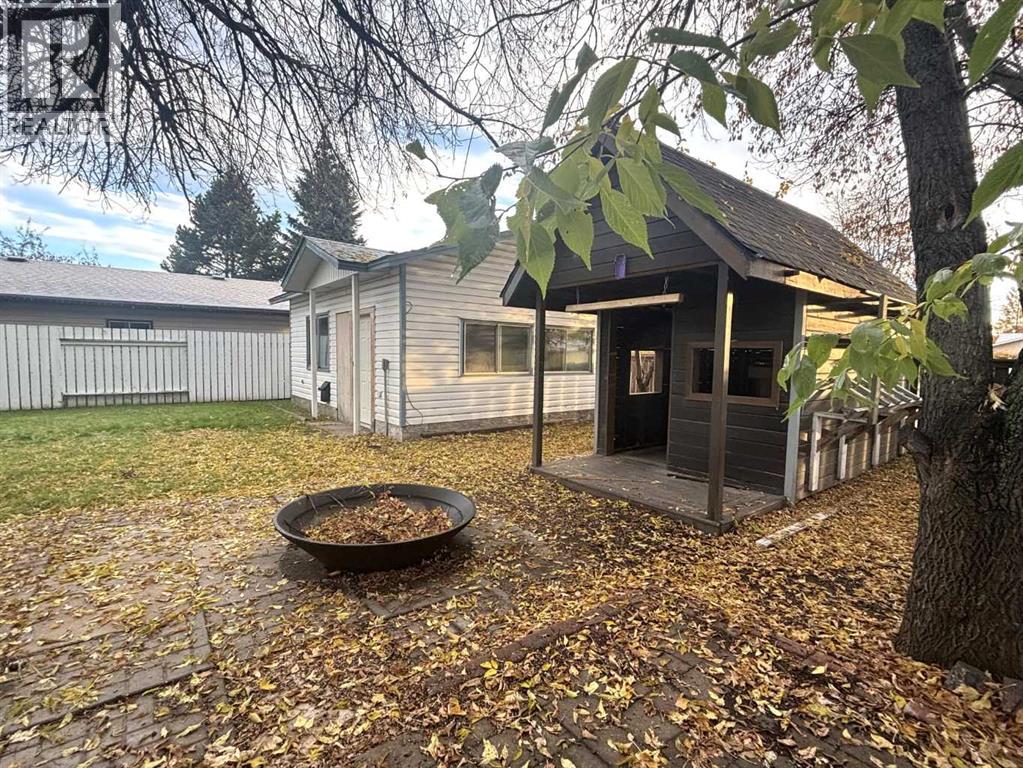 7 Chaisson Crossing, Whitecourt, Alberta  T7S 1B8 - Photo 35 - A2352061