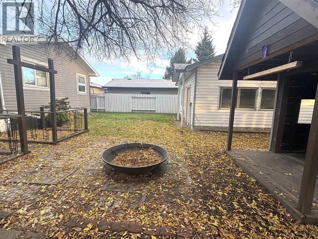 7 Chaisson Crossing, Whitecourt, Alberta  T7S 1B8 - Photo 36 - A2352061