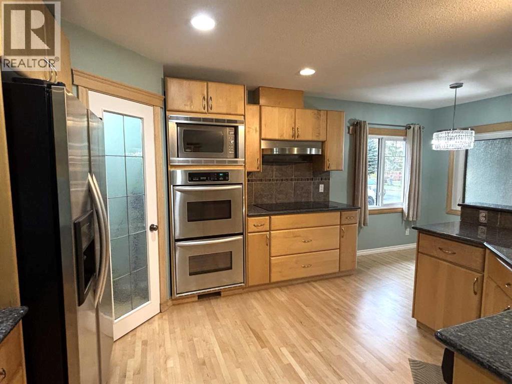 7 Chaisson Crossing, Whitecourt, Alberta  T7S 1B8 - Photo 6 - A2352061