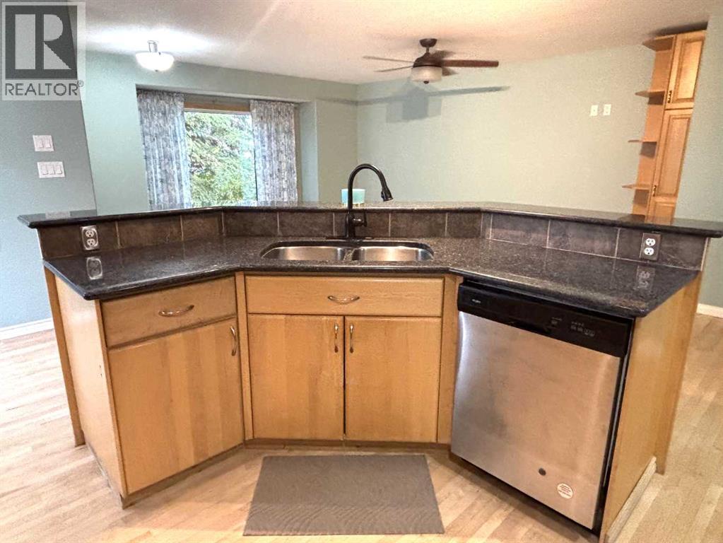 7 Chaisson Crossing, Whitecourt, Alberta  T7S 1B8 - Photo 8 - A2352061